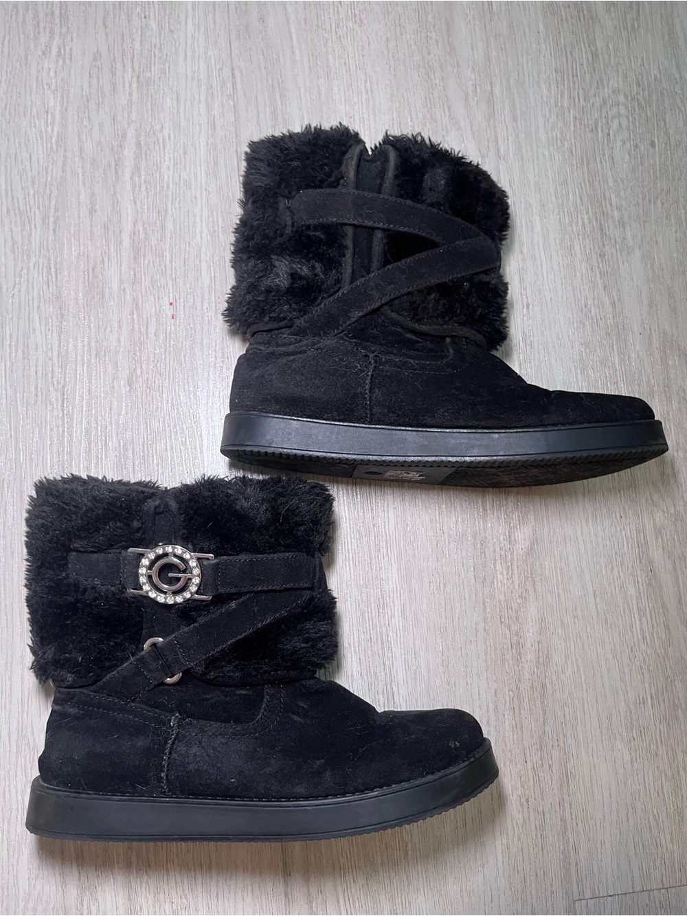 Guess Black Fur-Trim Winter Boots with Decorative 'G' Buckle 7